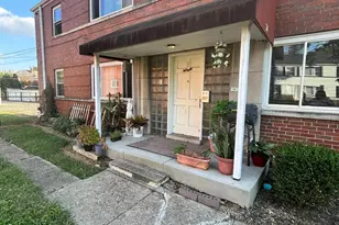 34 N Hampton Rd, Columbus, OH 43213 - Photo 2