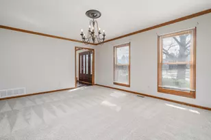 2279 Fernleaf Ln, Columbus, OH 43235 - Photo 6