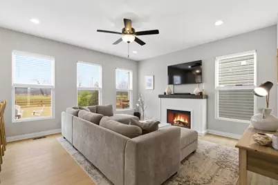 2702 Fieldwin Drive, Blacklick, OH 43004 - Photo 8