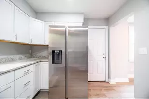 1398 Manchester Ave, Columbus, OH 43211 - Photo 16