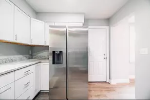 1398 Manchester Ave, Columbus, OH 43211 - Photo 4