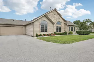3702 Stoneway Point, Powell, OH 43065 - Photo 4