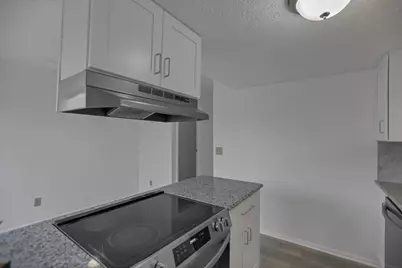 1022 Galliton Court #D, Columbus, OH 43220 - Photo 8