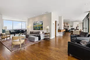 1 Miranova Pl, Columbus, OH 43215 - Photo 22