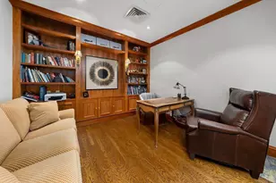 1 Miranova Pl, Columbus, OH 43215 - Photo 10