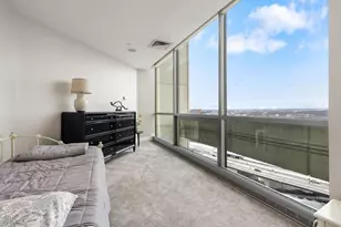 1 Miranova Pl, Columbus, OH 43215 - Photo 34