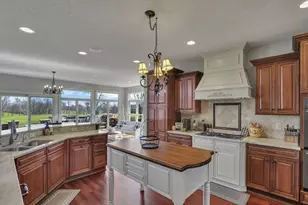 4607 Hirth Hill Rd E, Grove City, OH 43123 - Photo 10