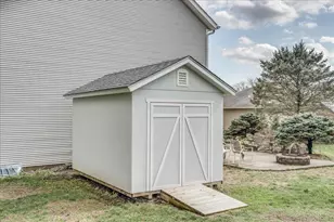 300 Wedgewood Ct, Circleville, OH 43113 - Photo 26
