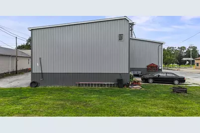 41 Railroad Street, New London, OH 44851 - Photo 4