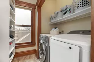 239 Buttles Ave, Columbus, OH 43215 - Photo 30