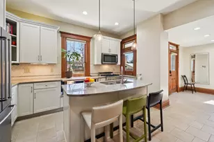 239 Buttles Ave, Columbus, OH 43215 - Photo 4