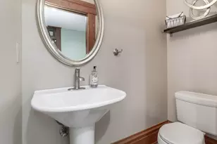 239 Buttles Ave, Columbus, OH 43215 - Photo 20