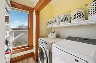 239 Buttles Ave, Columbus, OH 43215 - Photo 32