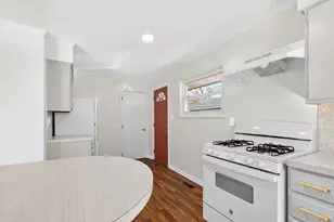 952 Minerva Ave, Columbus, OH 43229 - Photo 12