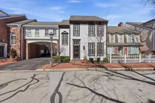 2242 Atlee Ct, Columbus, OH 43220 - Photo 2