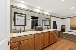 2242 Atlee Ct, Columbus, OH 43220 - Photo 18