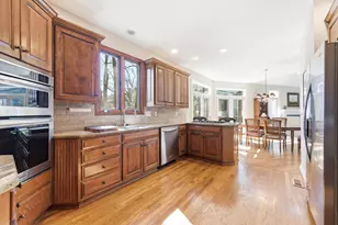 4219 Bibury Ct, Columbus, OH 43221 - Photo 14