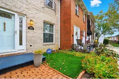 2334 Hardesty Court #I5, Columbus, OH 43204 - Photo 4
