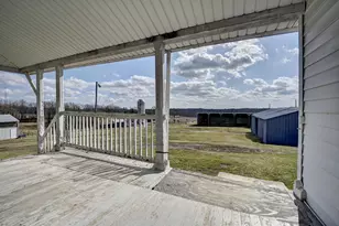 6040 Pinecrest Dr, Zanesville, OH 43701 - Photo 30