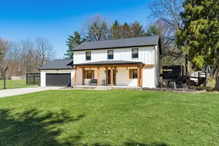 13772 Stonehenge Ct NW, Pickerington, OH 43147 - Photo 2