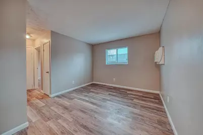 2735 Joyce Avenue #D, Columbus, OH 43211 - Photo 2