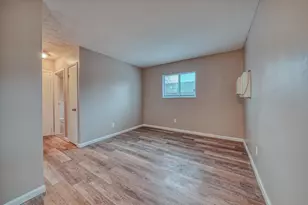 2735 Joyce Ave, Columbus, OH 43211 - Photo 2