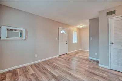 2735 Joyce Avenue #D, Columbus, OH 43211 - Photo 4