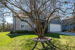 627 Ozem Gardner Way, Westerville, OH 43081 - Photo 2