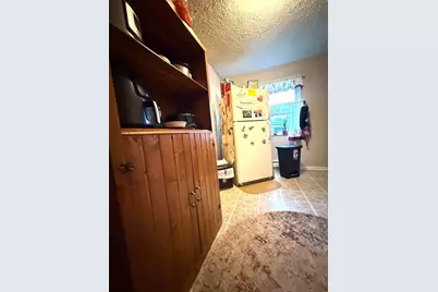 330 332 Mary Place, Ashville, OH 43103 - Photo 12