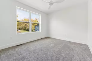 544 Seymour Ave, Columbus, OH 43205 - Photo 32