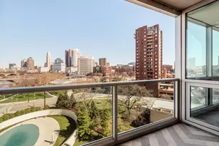 1 Miranova Pl, Columbus, OH 43215 - Photo 18