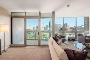 1 Miranova Pl, Columbus, OH 43215 - Photo 16