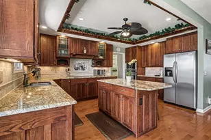 1855 Spring Valley Rd, London, OH 43140 - Photo 10