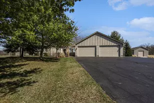 1855 Spring Valley Rd, London, OH 43140 - Photo 4