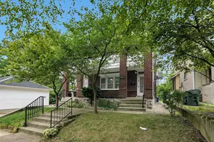 366 Berkeley Rd, Columbus, OH 43205 - Photo 2