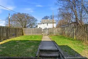 210 E Blake Ave, Columbus, OH 43202 - Photo 8