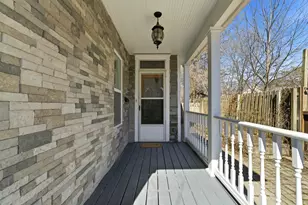 210 E Blake Ave, Columbus, OH 43202 - Photo 10