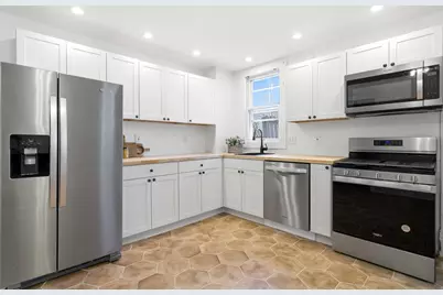 210 E Blake Avenue, Columbus, OH 43202 - Photo 18