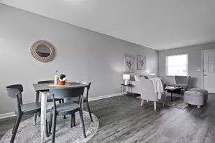 5720 Beechcroft Rd, Columbus, OH 43229 - Photo 10