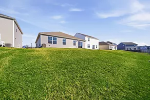 3057 Lamptonridge Dr, Columbus, OH 43232 - Photo 40