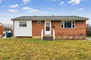 1642 Marina Dr, Columbus, OH 43219 - Photo 2