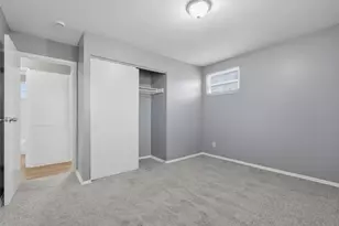 1642 Marina Dr, Columbus, OH 43219 - Photo 22