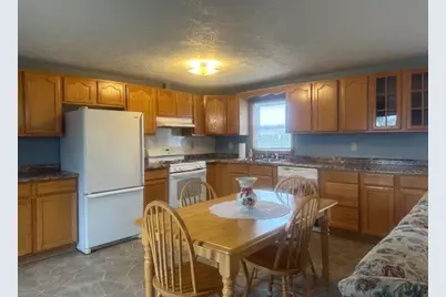 915 Charles Street, Logan, OH 43138 - Photo 10