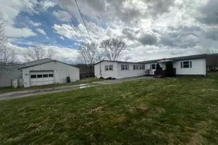 915 Charles St, Logan, OH 43138 - Photo 1