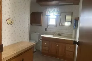 915 Charles St, Logan, OH 43138 - Photo 16