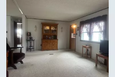 915 Charles Street, Logan, OH 43138 - Photo 6