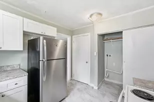 2054 Jermain Dr, Columbus, OH 43219 - Photo 18