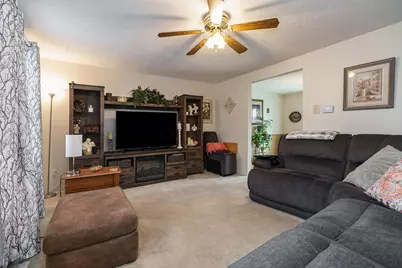 2908 Renfro Road, Columbus, OH 43232 - Photo 2