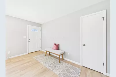 3028 Woodgrove Drive, Grove City, OH 43123 - Photo 6