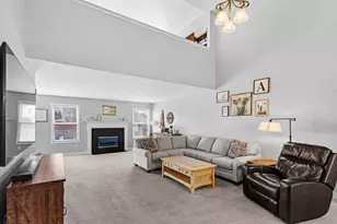 3768 Pendent Ln, Columbus, OH 43207 - Photo 2